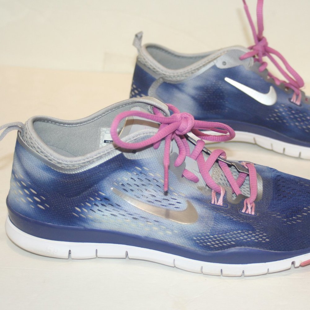 Nike "Free 5.0 Tr Fit 4" Blue/Pink Shoes. Womens 9.5